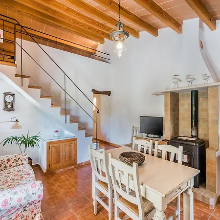 Holiday home Rustic Country Retreat For 4 Pollenca