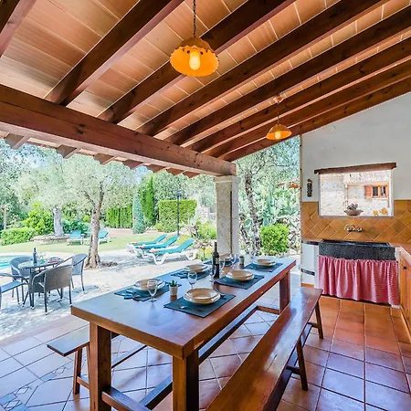 Rustic Country Retreat For 4 Pollenca
